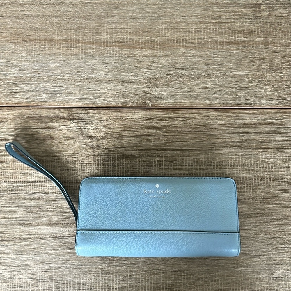Spacious Kate Spade Wallet